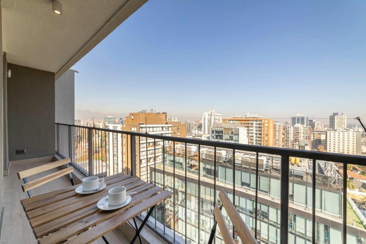 Modern Refuge In The Heart Of Providencia Apartamento